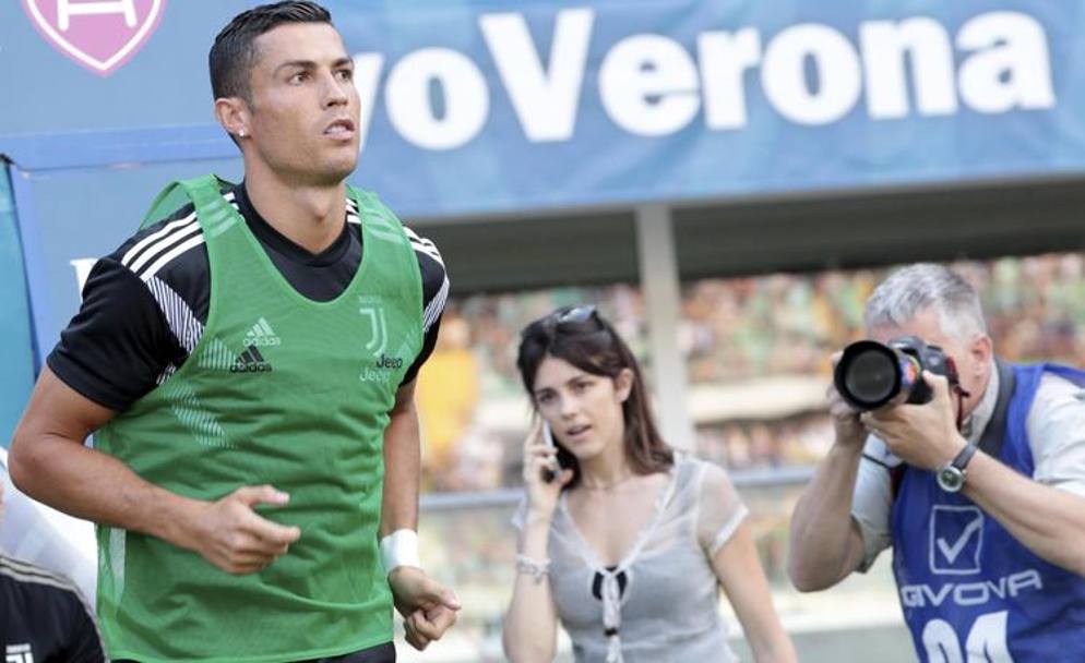 CR7 al momento dell&#39;ingresso in campo. AFP